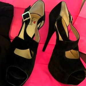 Velvet Suede High heels 👠